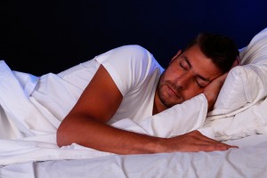 shutterstock_156536516-300x200 ¿Sabías que dormir bien te ayuda a adelgazar?